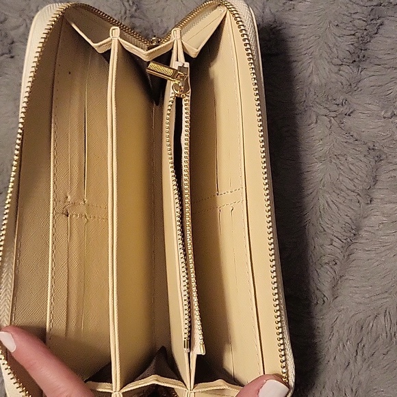 Clutch wallet wristlet - Picture 2 of 3